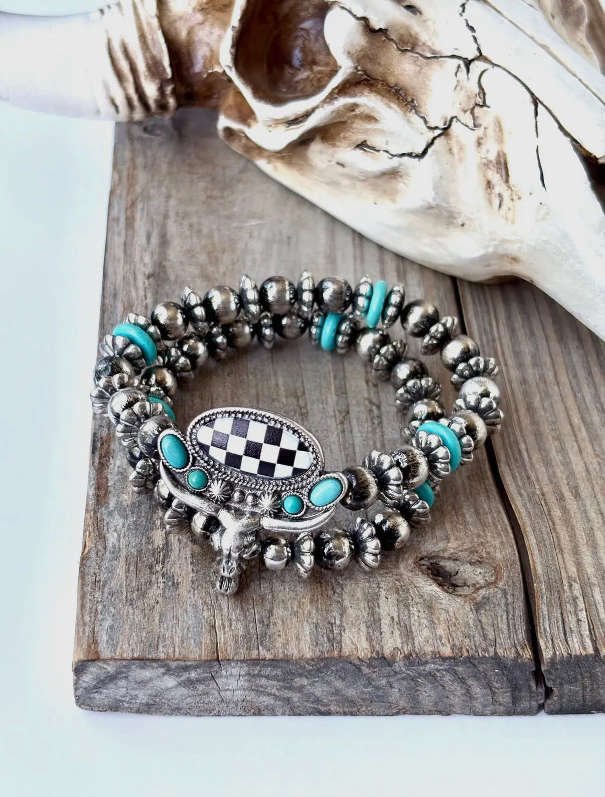 Steerhead checkered board stretch bracelet